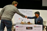 20170726-Morozevich--on-the-left--against-Harikrishna-Handshake.jpg